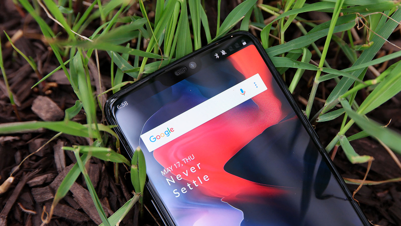 Even when you enable the setting to hide the notch, you can still kind of see it, which isn’t actually a big deal.